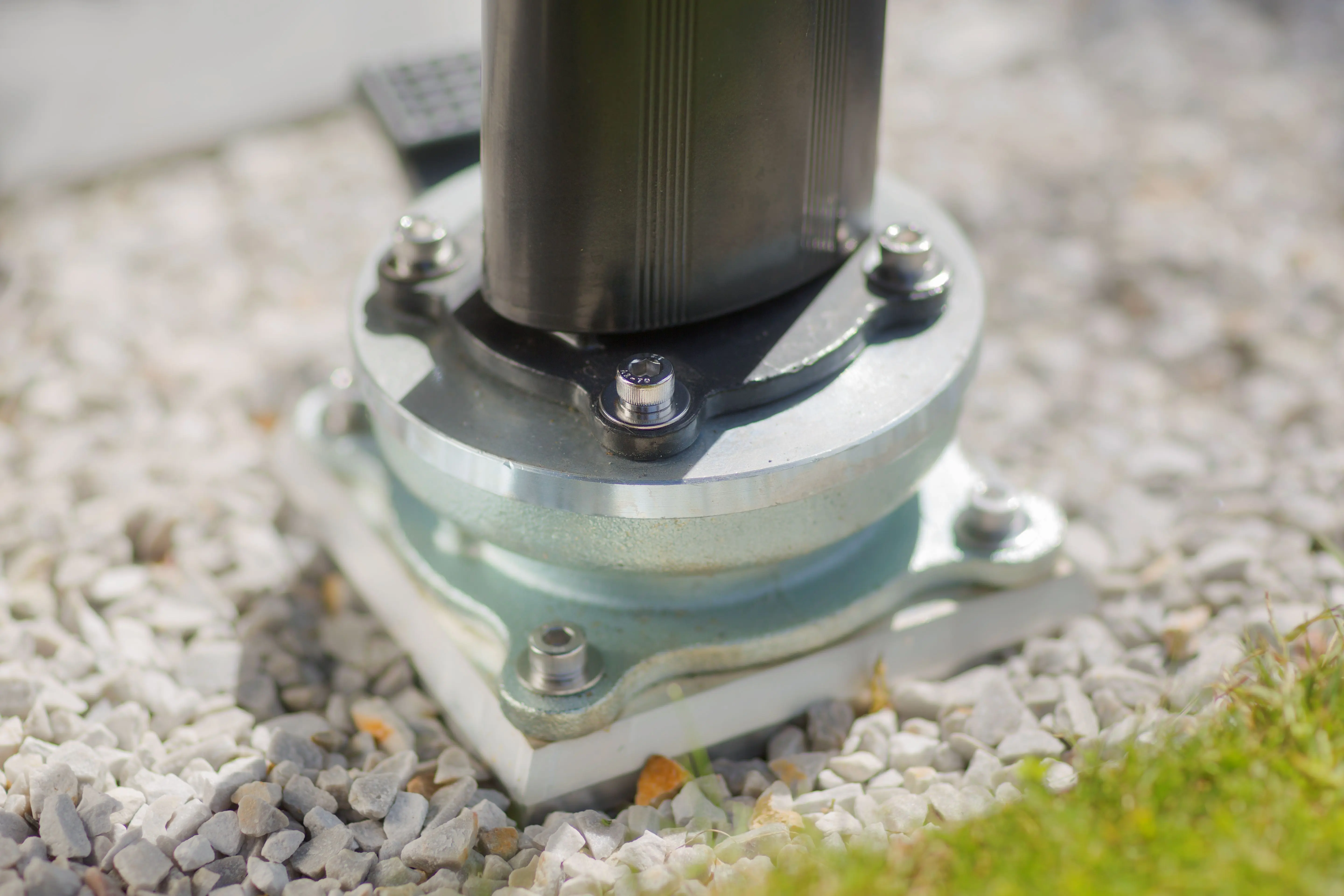 fissare l’ombrellone direttamente nel terreno