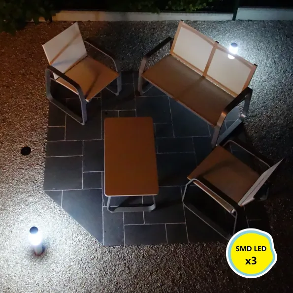 Faretto solare LED SMD da terra, spot rotondo da esterno a piantare per illuminare una terrazza