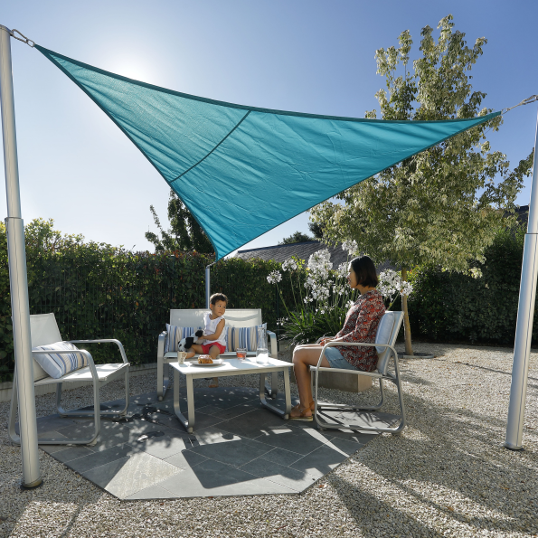 Poteau voile d'ombrage sur terrasse avec inclinaison Gard&Rock
