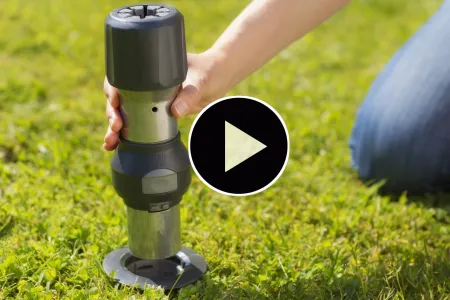 Dispositivo a terra ingegnoso che garantisce il supporto stabile di pali, vele ombreggianti, amache e attrezzature sportive da giardino.